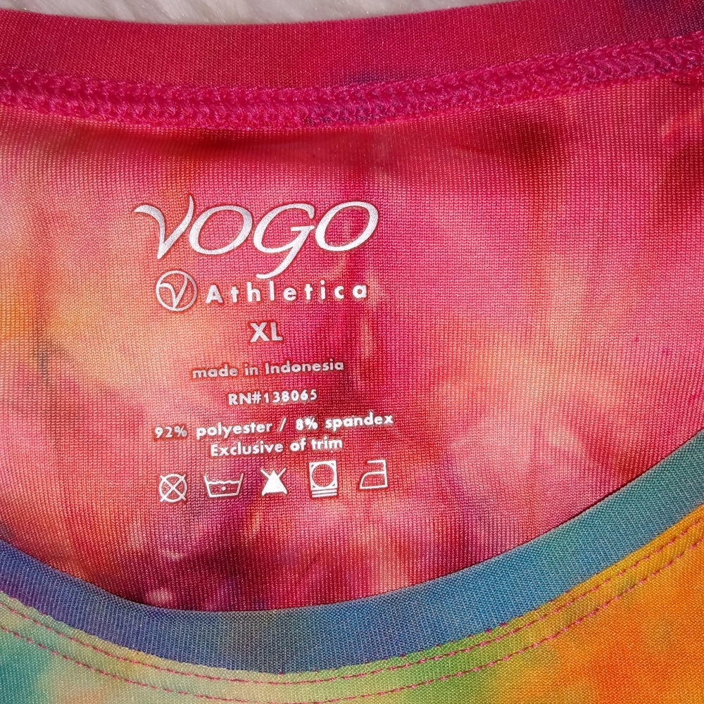 Vogo athletics top
